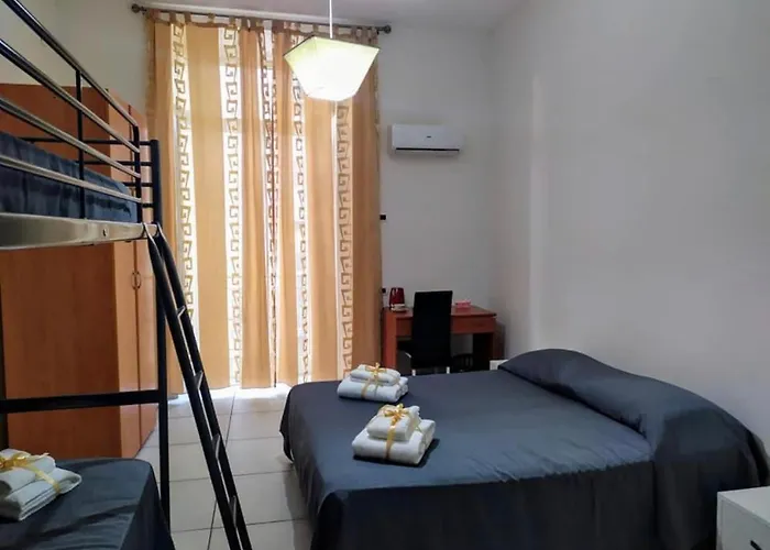 Romy فندق مبيت وإفطار *