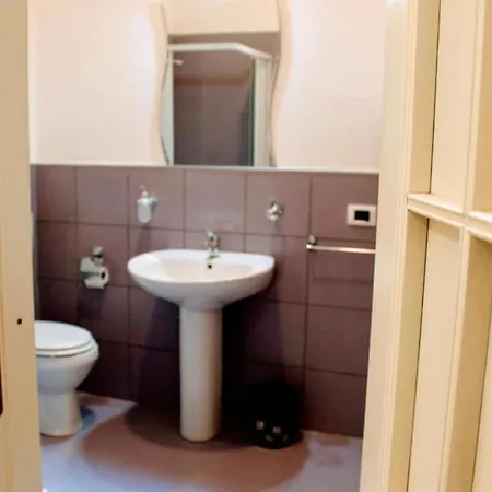 Romy Nocleg ze śniadaniem Neapol